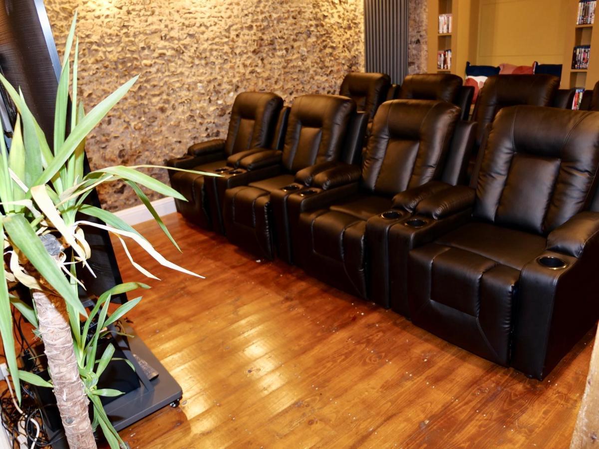 Luxury 9 Bed Manor House Hot Tub Cinema Room Skytv Saffron Walden Esterno foto