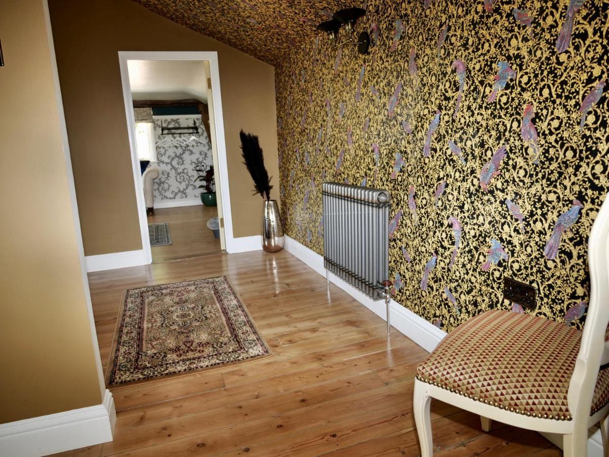 Luxury 9 Bed Manor House Hot Tub Cinema Room Skytv Saffron Walden Esterno foto